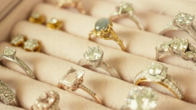 Beli Berlian di Toko Perhiasan Online  Wajib Perhatikan Ini