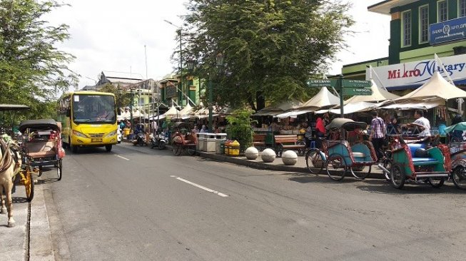 Blusukan ke Pasar Beringharjo, Jangan Lewatkan 6 Rekomendasi Kuliner Ini