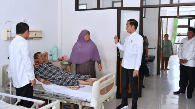 Pastikan BPJS Kesehatan Berjalan dengan Baik, Jokowi Sidak ke RSUD Subang