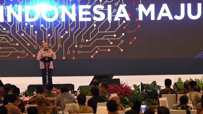 Gubernur Bank Indonesia (BI) Perry Warjiyo berpidato dalam Pertemuan Tahunan Bank Indonesia (PTBI) 2019 di Jakarta, Kamis (28/11). [ANTARA FOTO/Aditya Pradana Putra]