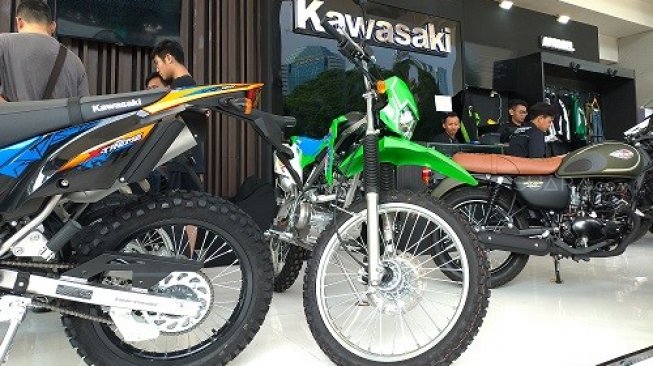 Booth Kawasaki di IIMS Motobike Expo 2019 [Suara.com/Manuel Jeghesta Nainggolan].