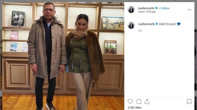 Gaya Liburan Krisdayanti dan Raul Lemos (instagram.com/raullemos06)