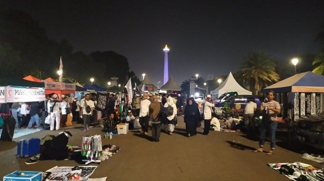 Suasana reuni 212 di Monas, Senin (2/12/2019). (Suara.com/Stephanus Aranditio)