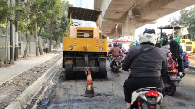 Driver ojol beberkan bukti penyebab Jokowi kena macet di Jalan Satrio (Twitter/ryan_nus)