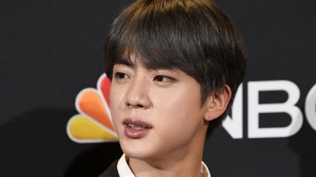 Jadi Pria Paling Ganteng Sedunia, Ini Penampakan Jin BTS