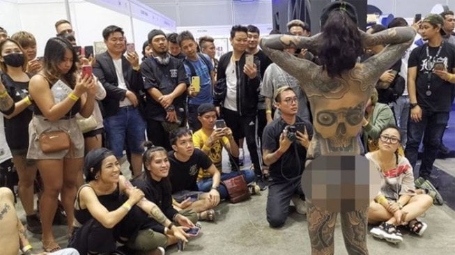 Festival Tato Suguhkan Model Telanjang Bikin Geger Malaysia