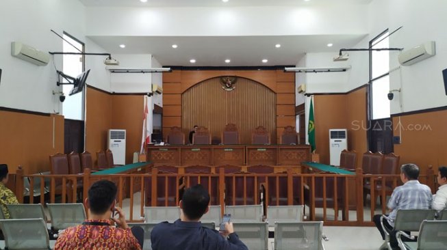 MA Akhirnya Cabut Surat Edaran Larangan Foto  dan Rekam Sidang