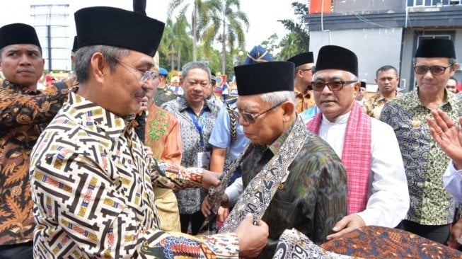 Wakil Presiden Maruf Amin membuka acara Silahturahmi Kerja Nasional (Silaknas) ICMI di Universitas Negeri Padang Sumatera Barat, Jumat (6/12/2019). (Foto dok. Setwapres)