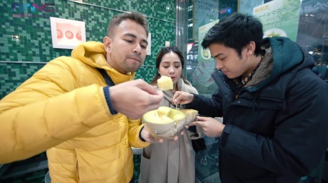 Toko Buah Super Mahal di Jepang hingga Karya Seni dari Durian