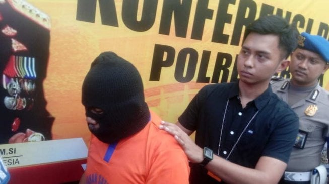 Tersangka Pembunuh Kasniti di Kamar Indekos Ternyata Pasangan Selingkuhnya