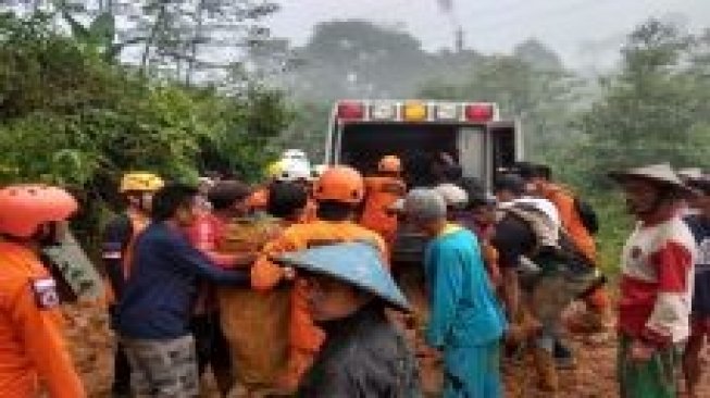 Data Korban yang Terjebak dalam Galian Tambang Emas di Citorek Kidul