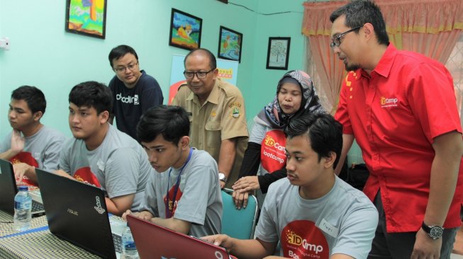 Indosat menyelenggarakan IDCamp Bootcamp. [Indosat Ooredoo]