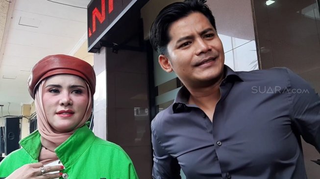 Fiki Alman Bantah Berzina dengan Angel Lelga