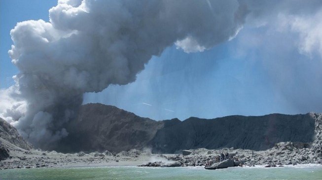 Penampakan letusan gunung berapi di Selandia Baru. (Foto: AFP)