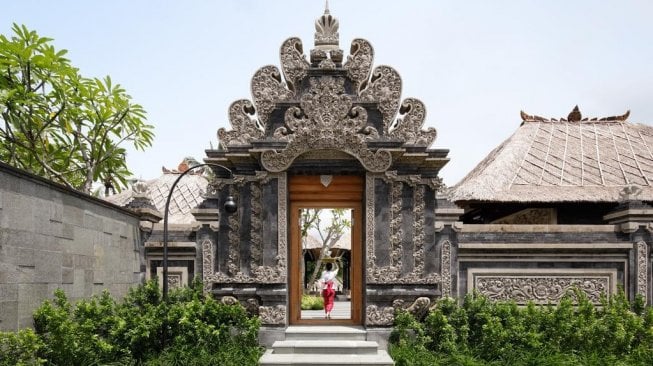 Pintu gerbang masuk ke Hoshinoya Bali. (Foto: Dok. Hoshinoya Bali)