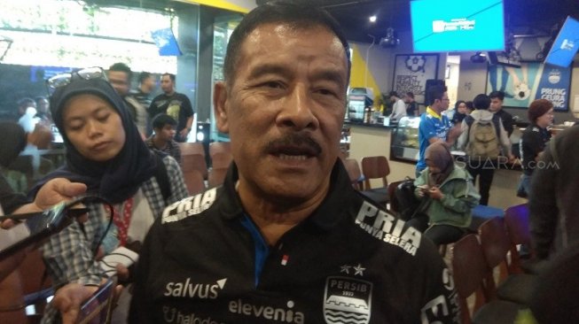 Manajer Persib Bandung, Umuh Muchtar. [Suara.com/Aminuddin]