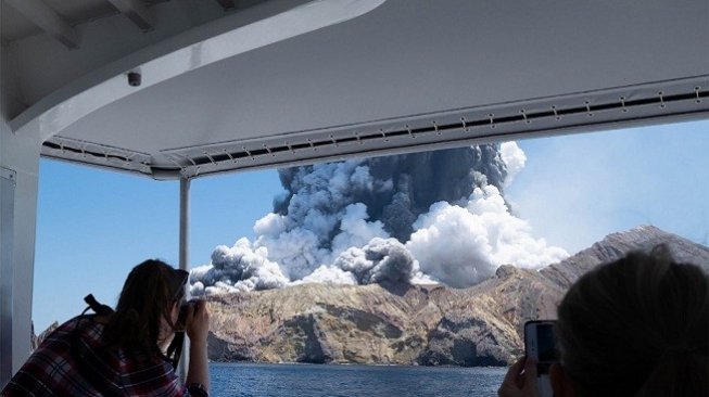 8 Orang Hilang Usai Letugas Gunung Berapi di Selandia Baru