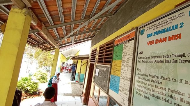 Sekolah Dasar Negeri (SD) Pangkalan 2, Kampung Bedug, Desa Pangkalan, Kecamatan Sobang, Kabupaten Pandeglang, Banten. (Suara.com/Yandhi)