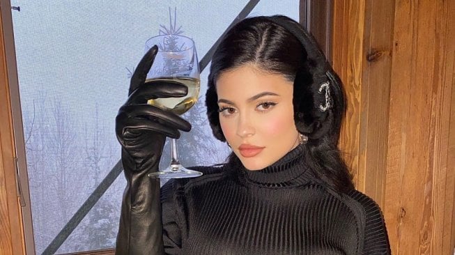 Kylie Jenner Nyanyi 'Rise and Shine', Begini Reaksi Heboh Justin Bieber