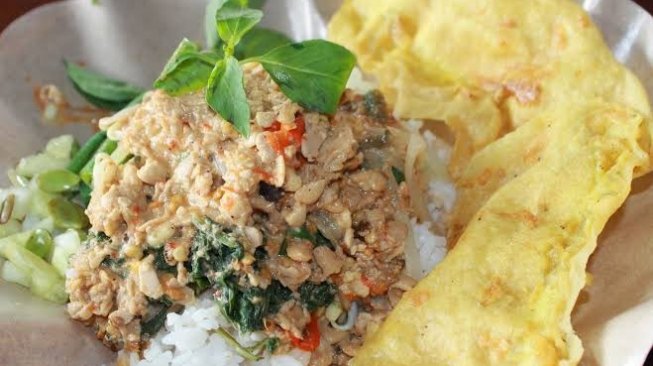 Nasi Pecel Sambal Tumpang. (sumber : amazingindonesia.id)