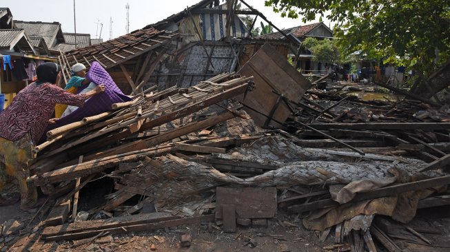 Puluhan Rumah di Sumenep Hancur Diterjang Angin Puting Beliung