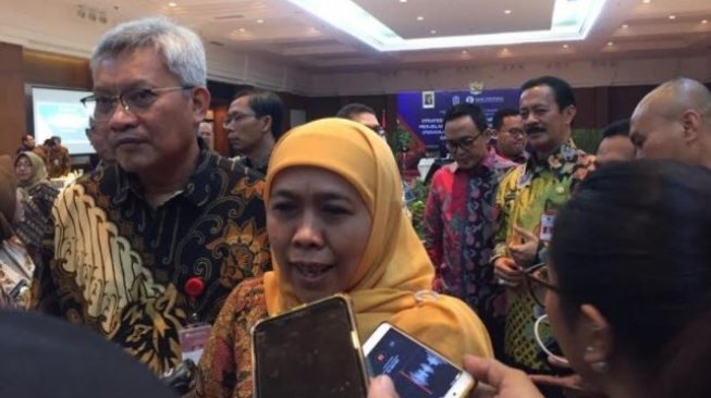 UN Dihapus, Gubernur Jatim Khofifah Isyaratkan 3 Hari Sekolah