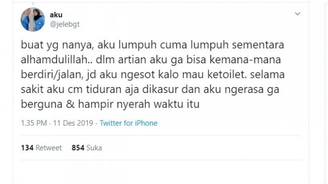 Mahasiswi curhat lumpuh sementara karena jatuh duduk (Twitter/@jelebgt)