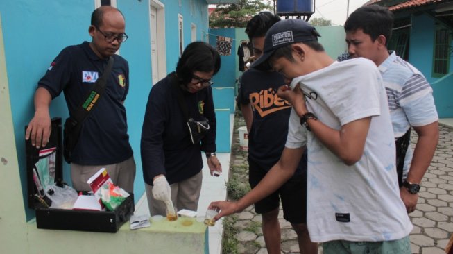 Mendadak Petugas Gabungan Polda Banten Sisir Kosan di Kota Serang