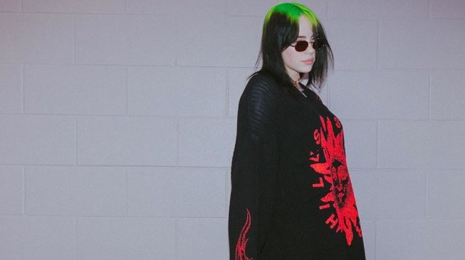 Billie Eilish Rilis Lagu "No Time To Day" untuk Tema Film James Bond ke-25