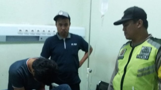 Depresi, Bapak Satu Anak Ini Potong Tangannya Sendiri hingga Putus