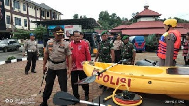 Meski Banjir, Warga di Beberapa Kawasan Sanggau Masih Enggan Mengungsi