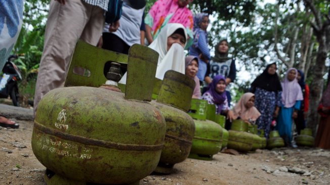 Ilustrasi foto gas elpiji ukuran tiga kilogram atau gas melon. [ANTARA FOTO/Muhammad Bagus Khoirunas/af/nz]