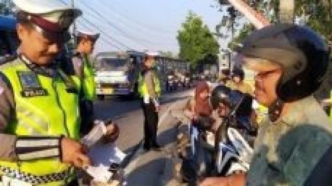 Denda Pajak Kendaraan Bermotor Dihapus, Riau ''Untung'' Rp109 Miliar