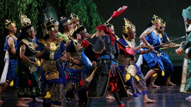 Pagelaran wayang orang Ketoprak Hayam Wuruk BPJamsostek di Jakarta, Senin (16/12) malam. [Suara.com/Oke Atmaja]