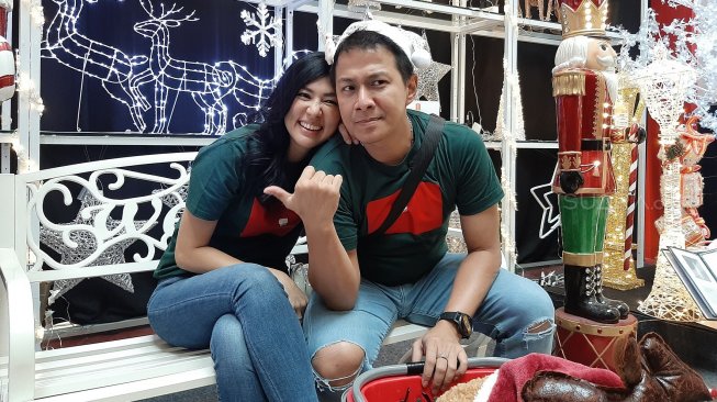 Delon Thamrin dan Aida Chandra [Evi Ariska/Suara.com]