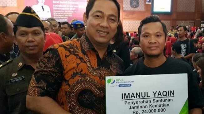 BPJS Ketenagakerjaan Semarang Pemuda Bagikan 2.000 Kartu Pelaku UMKM