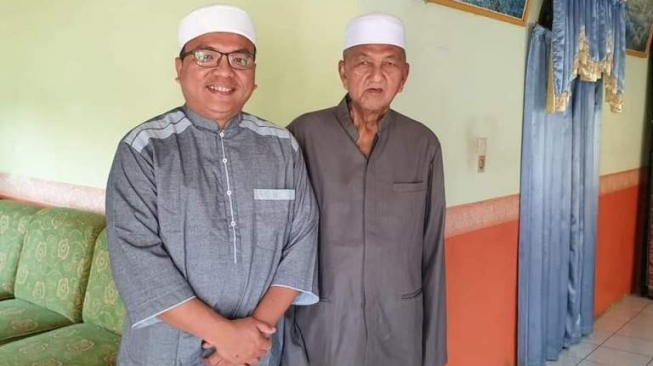 Minta Restu Ulama Kharismatik, Denny Indrayana Mantap Maju Pilkada Kalsel