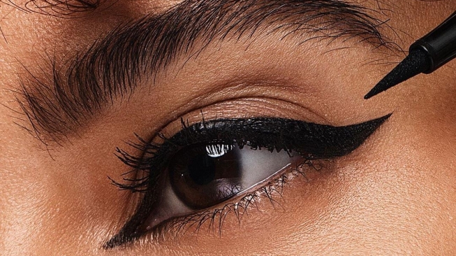 Ilustrasi cat eye. (Instagram/@hauslabs)