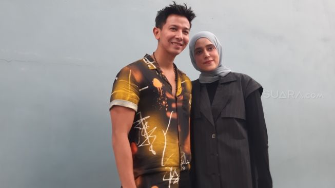 Fairuz A Rafiq dan Sonny Septian. [Herwanto/Suara.com]