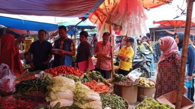 iHargai dan Stok iBahani iPokoki di Cilegon iStabili Jelang Natal 