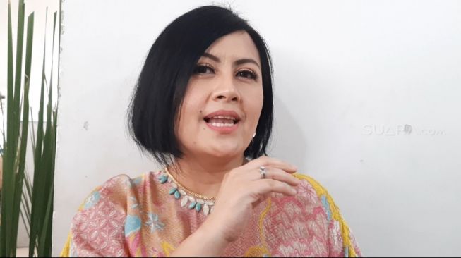 Cynthia Lamusu Ungkap Anaknya Berisiko Buta, Apa Penyebabnya?