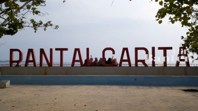 Pantai Carita Setahun Pasca-Tsunami; Dulu Antrean Panjang Kini Lengang