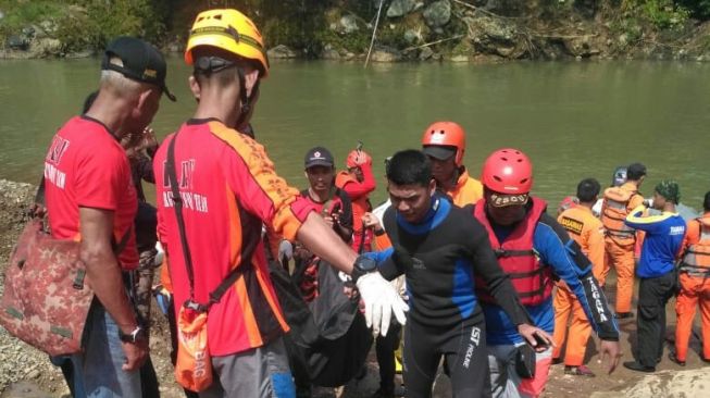 Pembina Santri di Bogor yang Tenggelam Ditemukan Meninggal Dunia