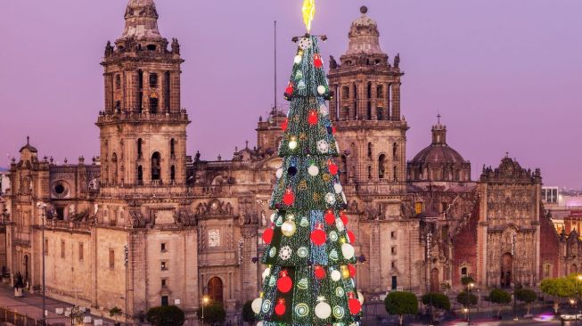 Pohon Natal Zócalo di Mexico City. (Shutterstock)