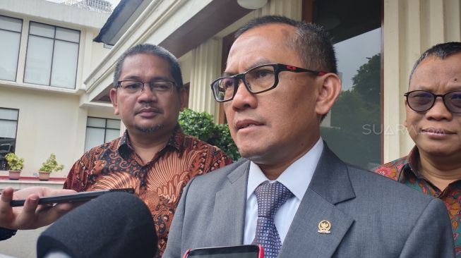 Kronologi Mantan Ketua KY Jaja Ahmad Jayus Dibacok OTK, Diserang Usai Parkir Mobil di Rumah