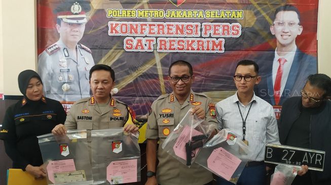 Pengemudi Lamborghini Todong Dua Pelajar SMA di Kemang Positif Pakai Ganja