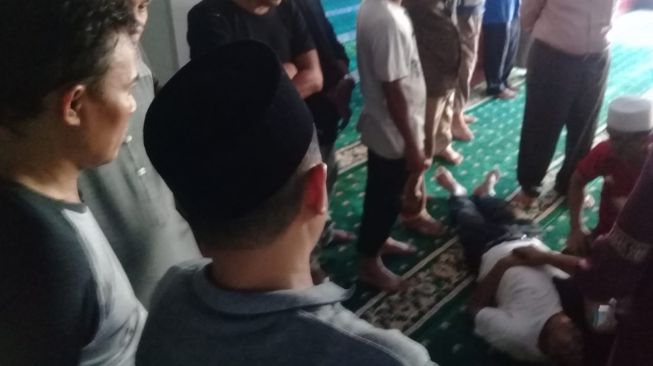 Roboh di Rakaat Ketiga, Haji Tahir Meninggal saat Salat Asar di Masjid