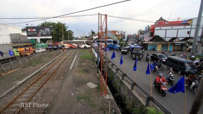 Macet di Sekitar Palang Joglo Kapan Berakhir?
