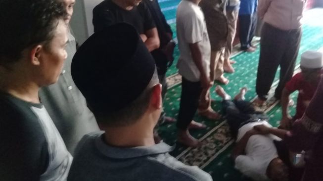 Salat Ashar di Masjid Raya Parepare, Pria Ini Meninggal di Rakaat Ketiga