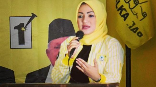 Istri Wakil Gubernur Banten Dibanjiri Keluhan Soal Infrastruktur di Lebak